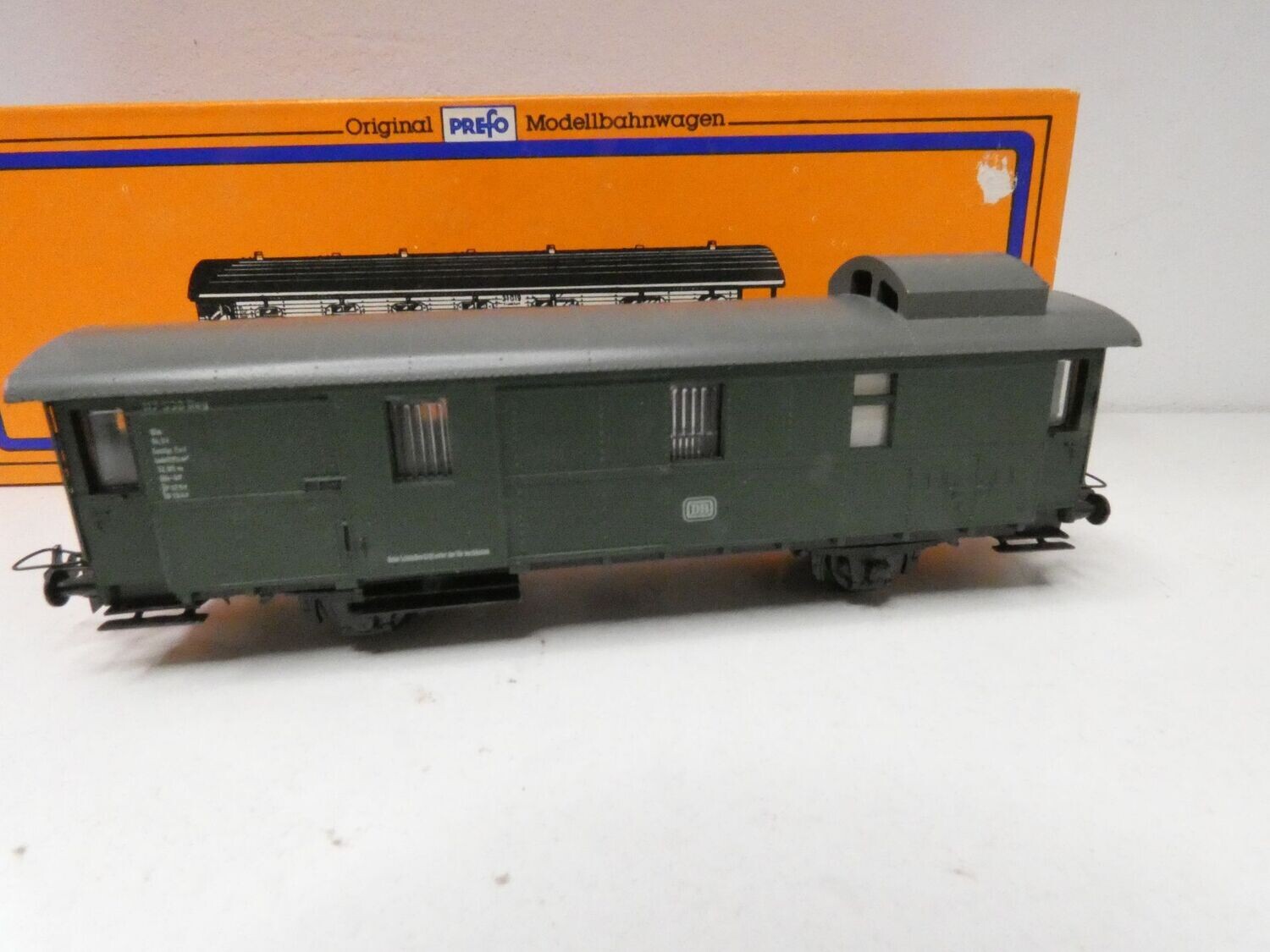 Packwagen Pwi 32 der DB H0 von Prefo alt in OVP