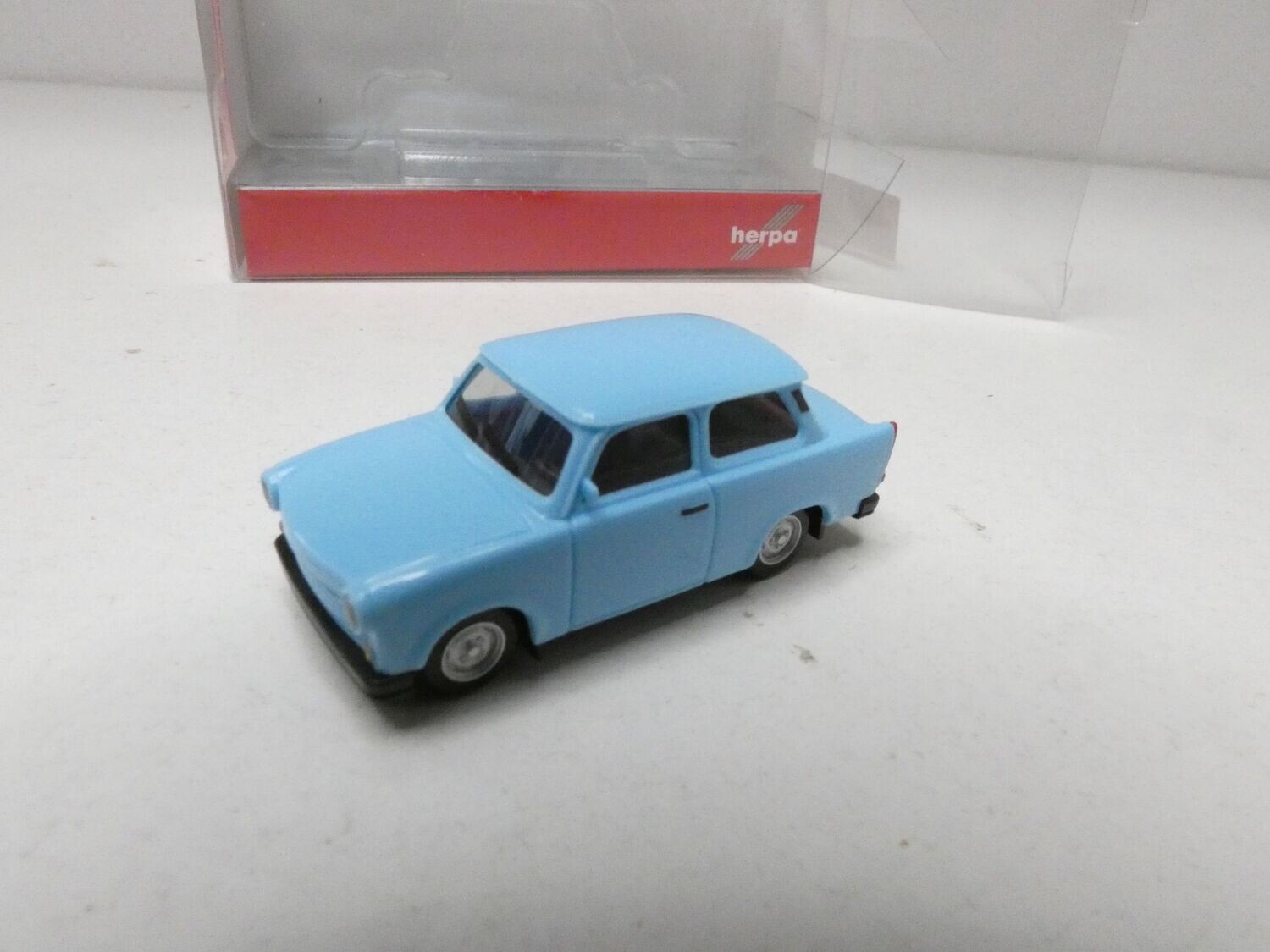 Trabant  1.1 von Herpa H0 in OVP