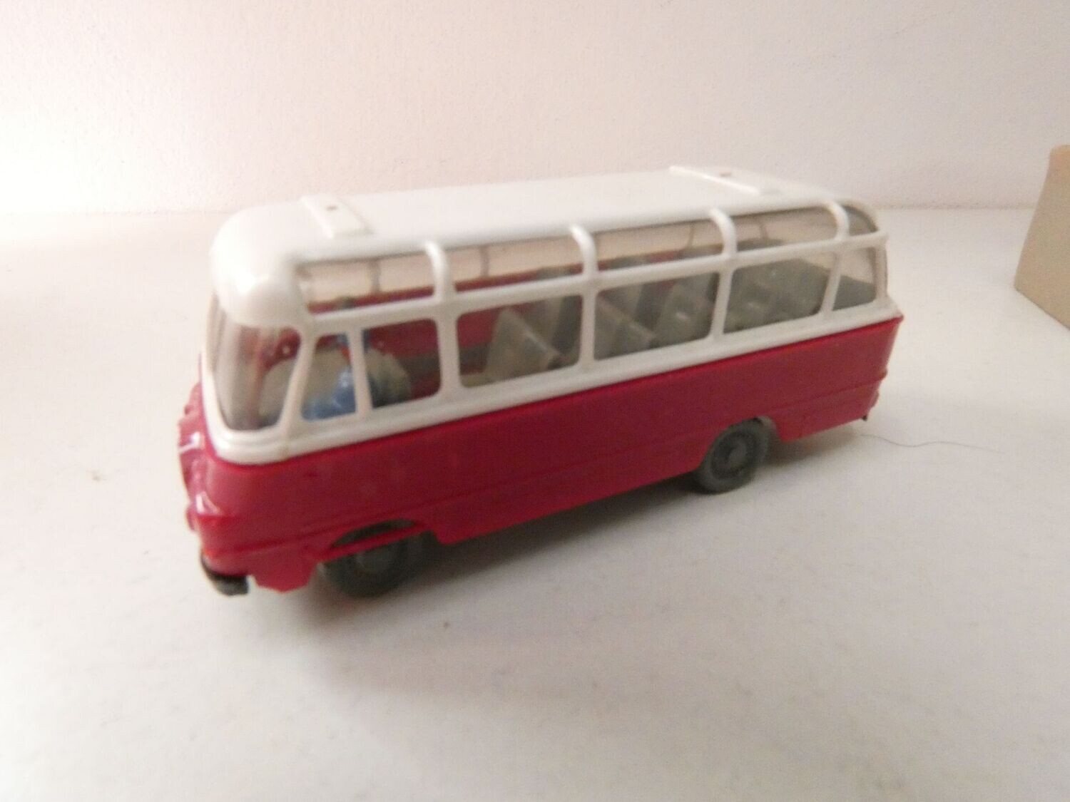 Robur LO 2500 Reisebus H0 OVP