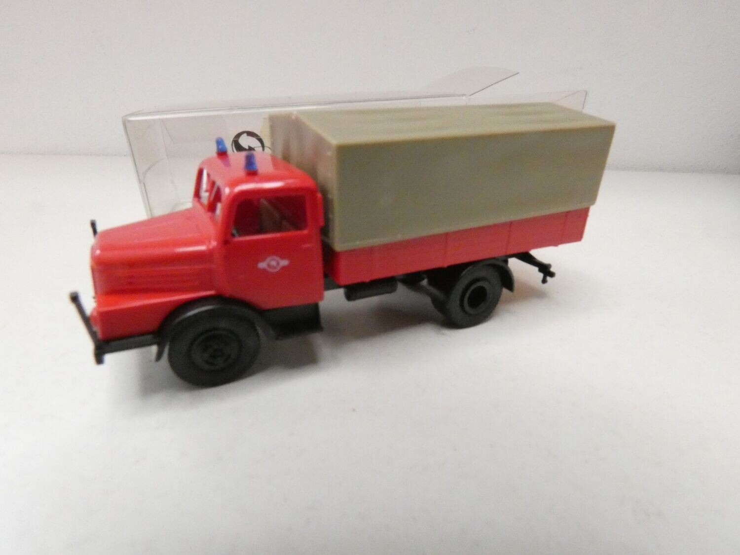 IFA S 4000 Feuerwehr PP in H0 von Brekina OVP