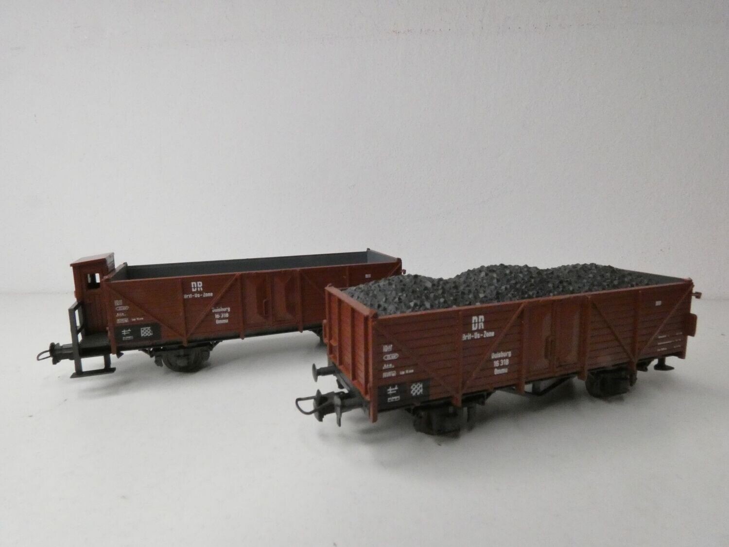 2 offene Güterwagen von Bilger H0 in OVP
