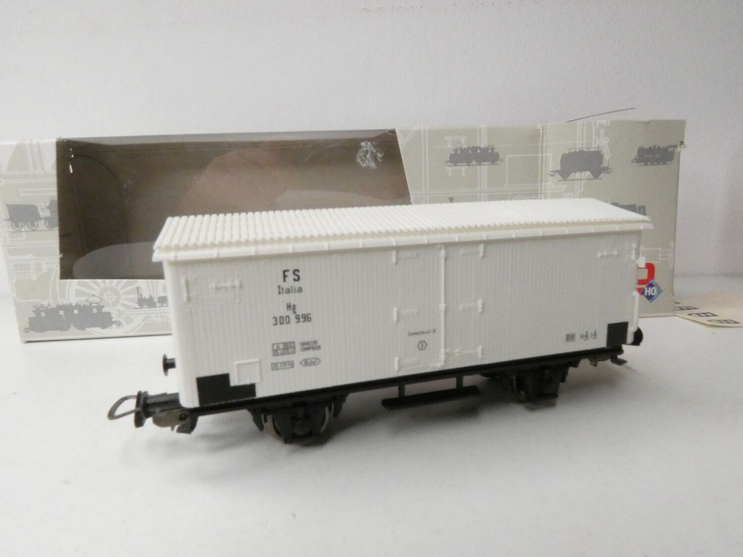 Kühlwagen Hg. der FS in H0 von Piko