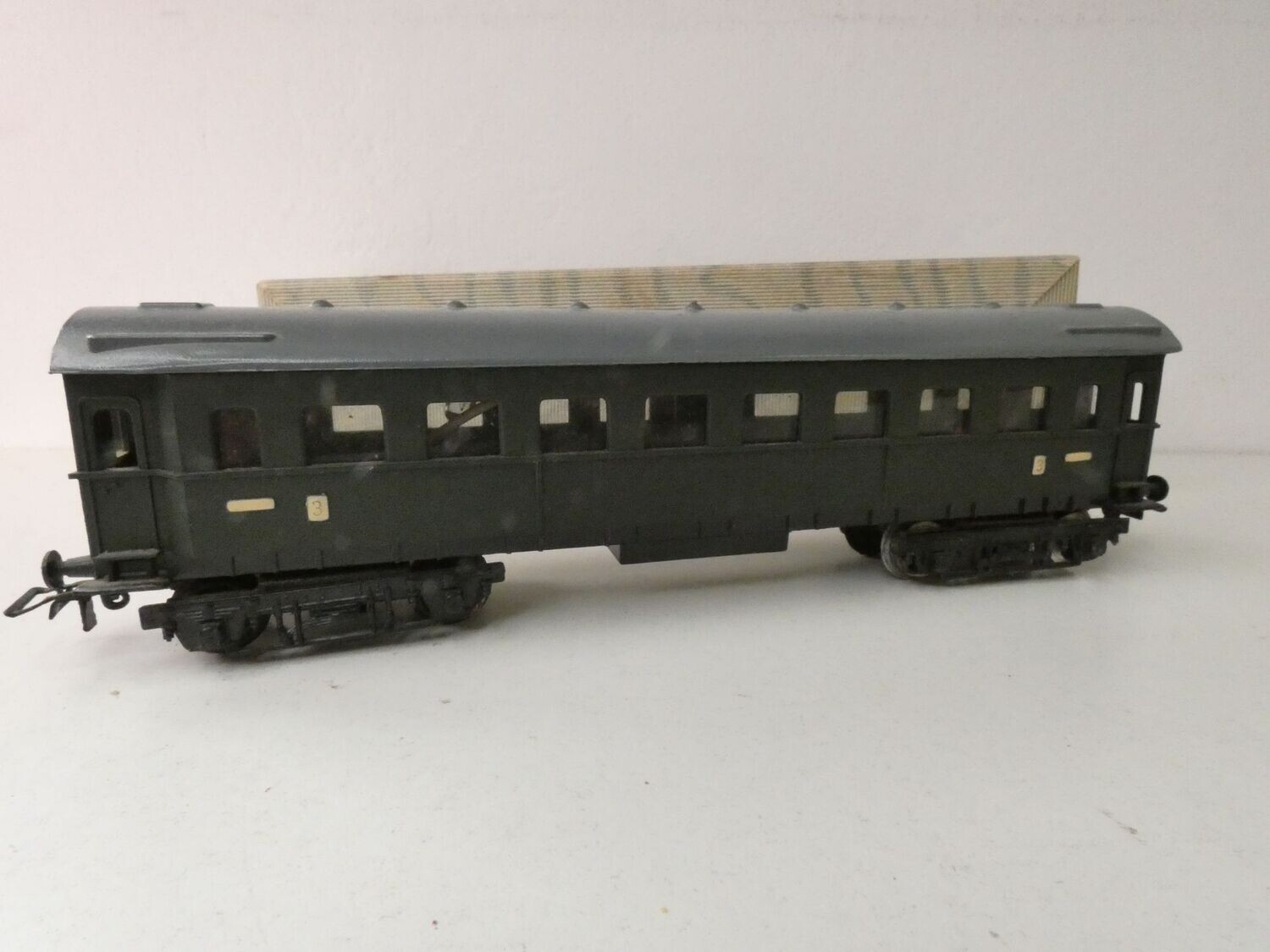 D Zugwagen beleuchtet mit Schlusslicht von Schicht in H0