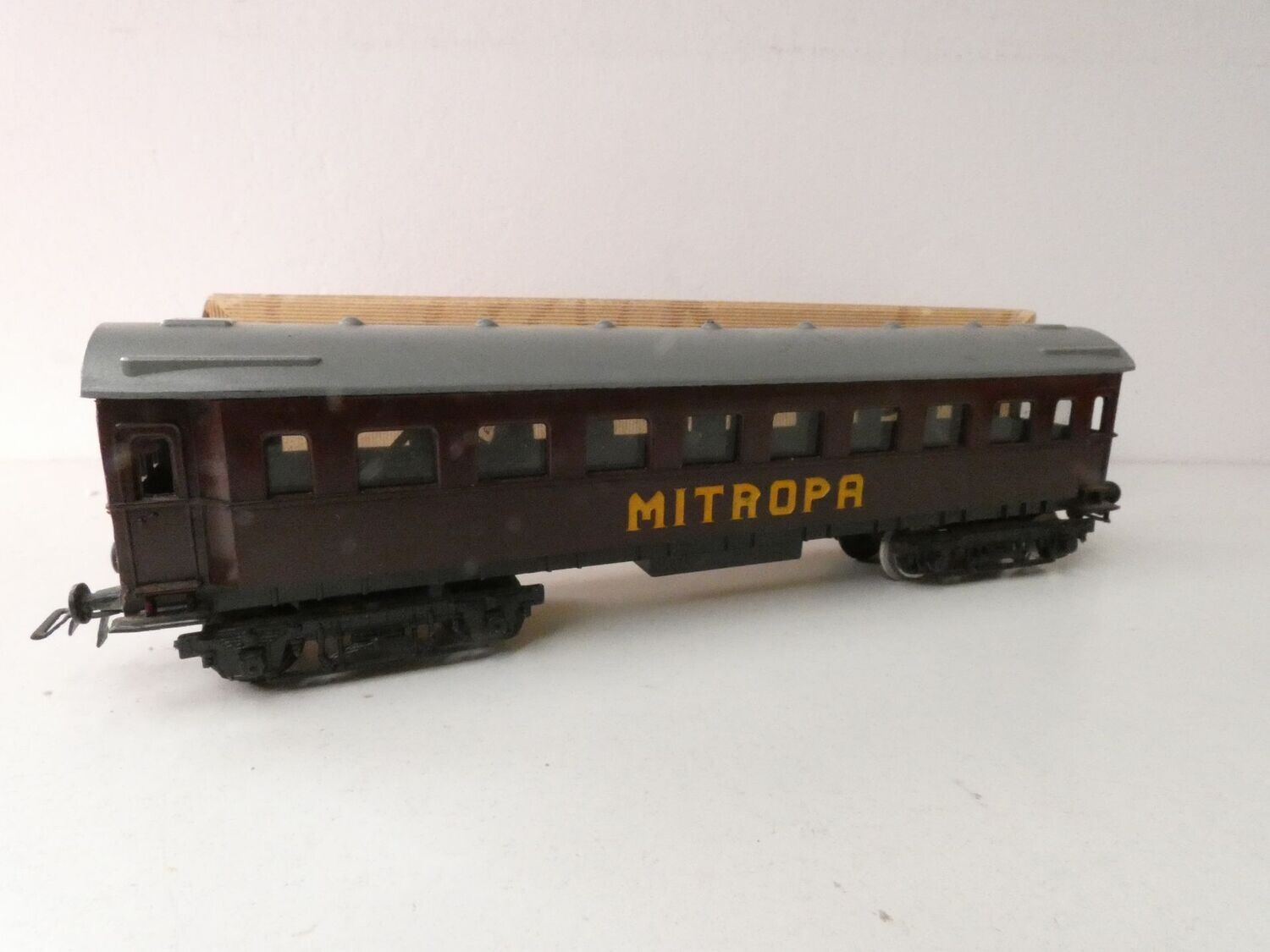 Mitropa Wagen beleuchtet von Schicht in H0 in OVP