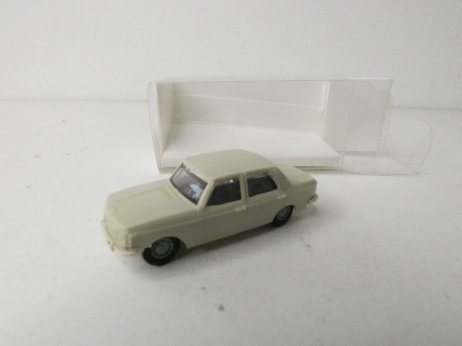Wartburg 353 H0 von IMU n OVP