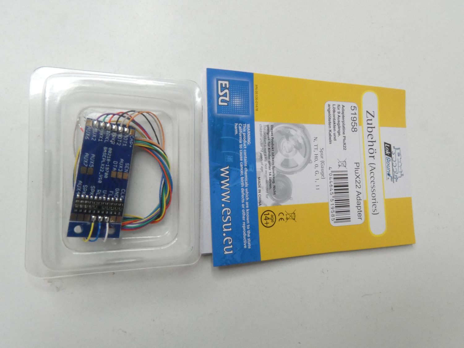 ESU Adapterplatine Pluxx 22 9 Ausgänge Lötkontakte + Kabel