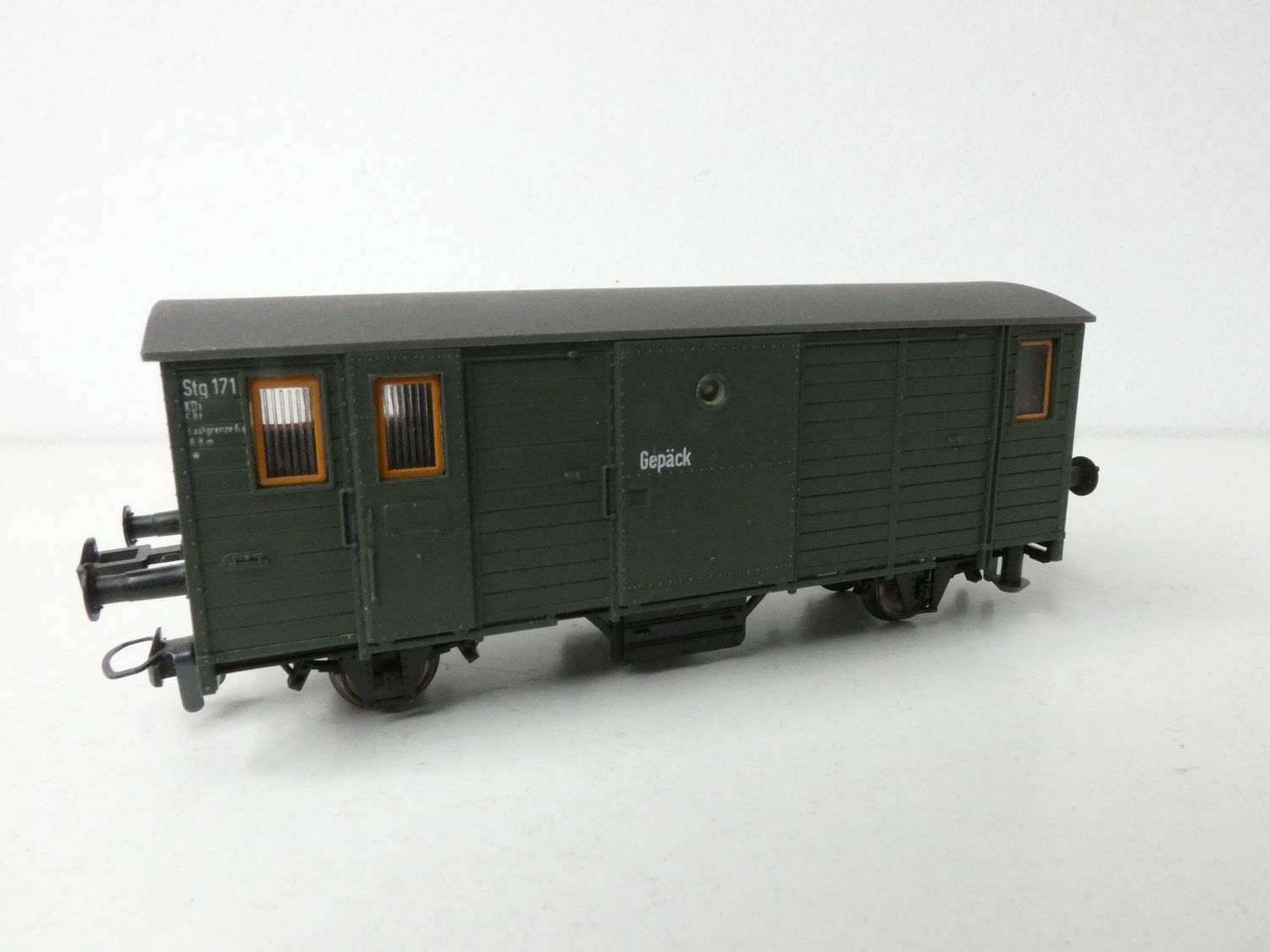 Gepäckwagen DB von Bemo in H0e