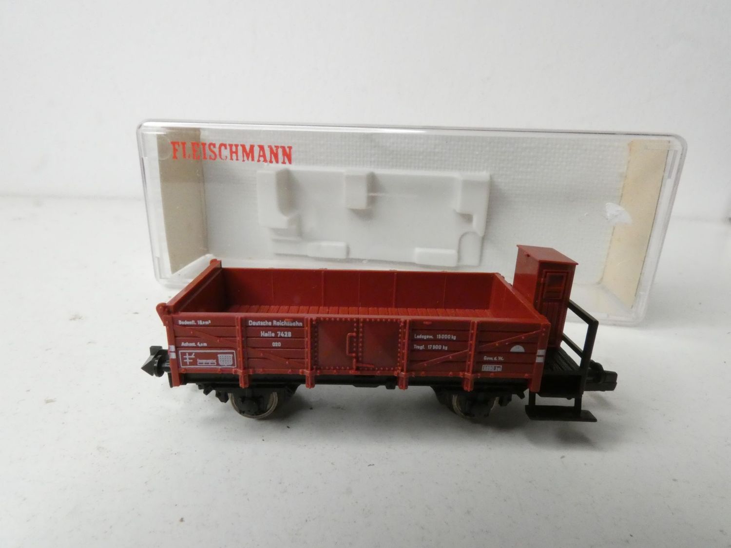 Offener Güterwagen mit Bremserhaus der DRG von Fleischmann