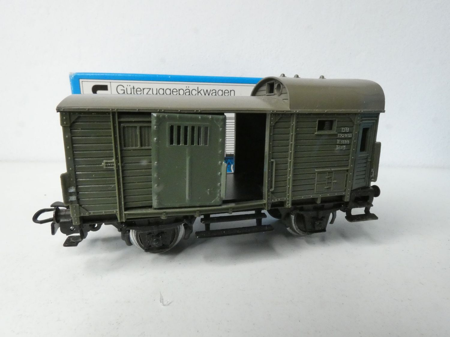 Güterzuggepäckwagen der DB von Märklin  H0 in OVP