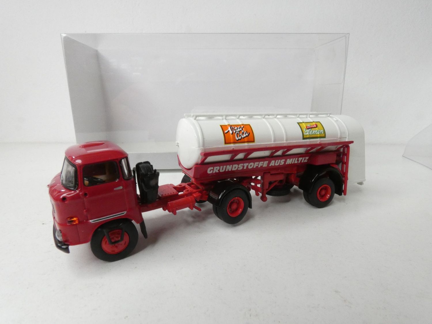 IFA W50 Tank Sattelzug "Vita Cola" von Brekina in H0