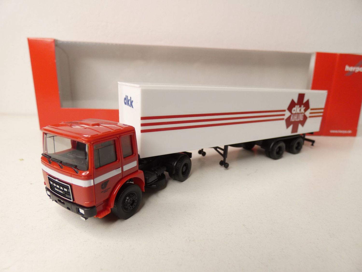 Roman Diesel Kraftverkehr Meißen DKK Kühlung in 1:87 von Herpa