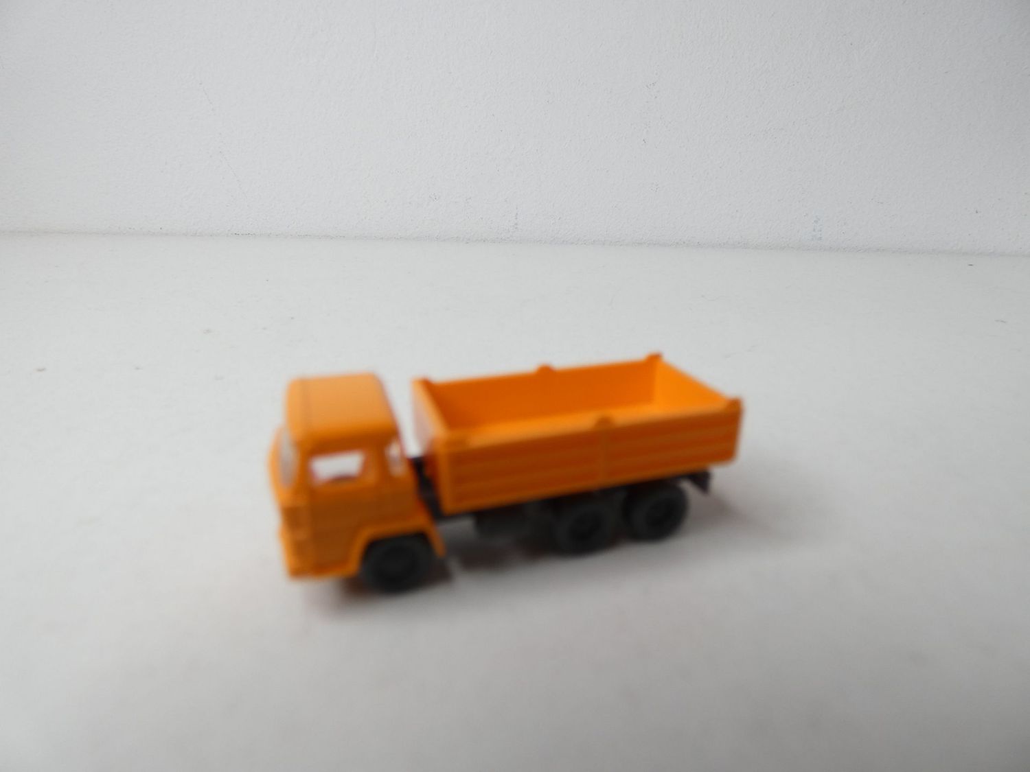 Magirus Kipper in N von Wiking