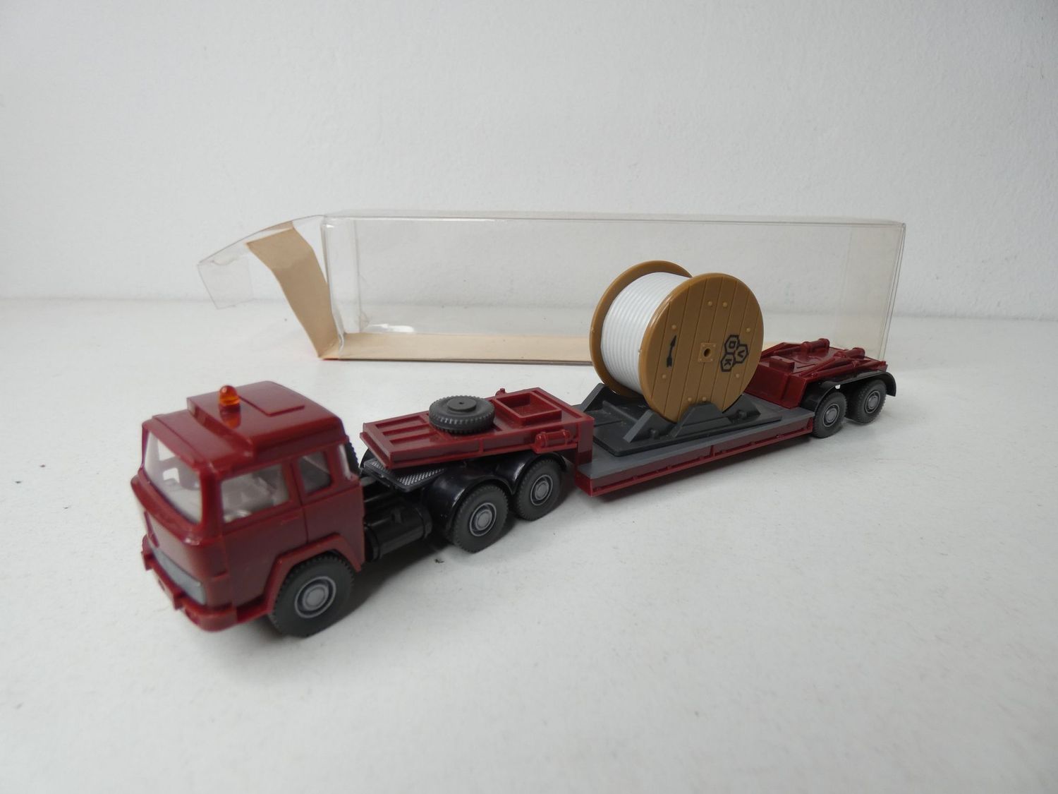 Magirus 235D mit Tieflader und Kabeltrommel von Wiking in OVP