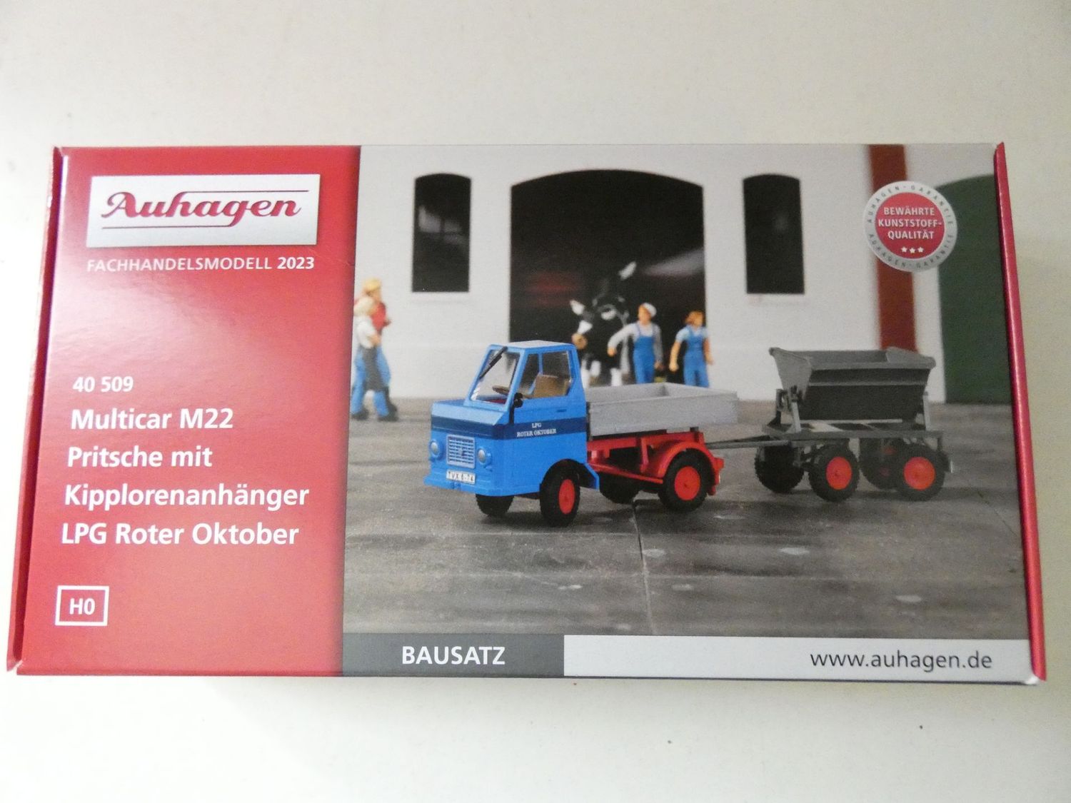 Multicar M22 Pritsche mit Kipplorenanhänger LPG Roter Oktober in H0 Bausatz