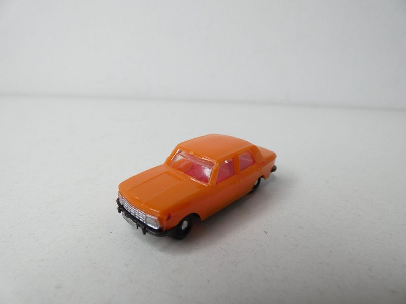 Wartburg 353 orange ESPEWE alt