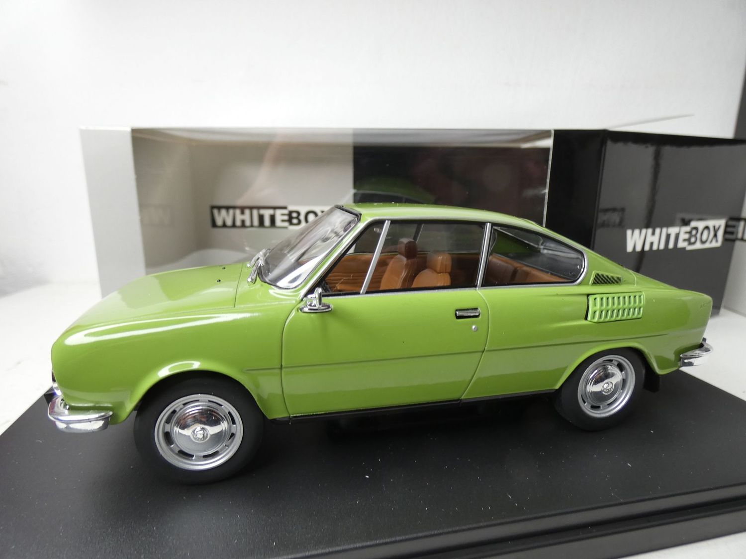 Skoda 110R in 1:24 White Box