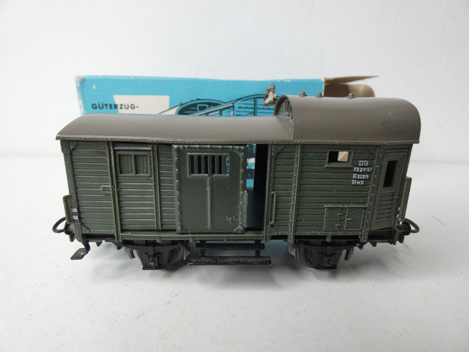 Güterzuggepäckwagen der DB von Märklin  H0 in OVP