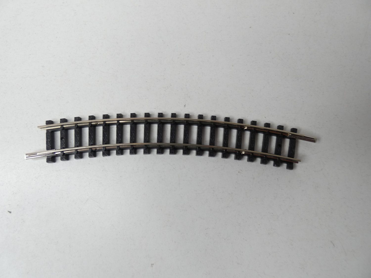 Minitrix 14924 Gleisbogen R2 24°