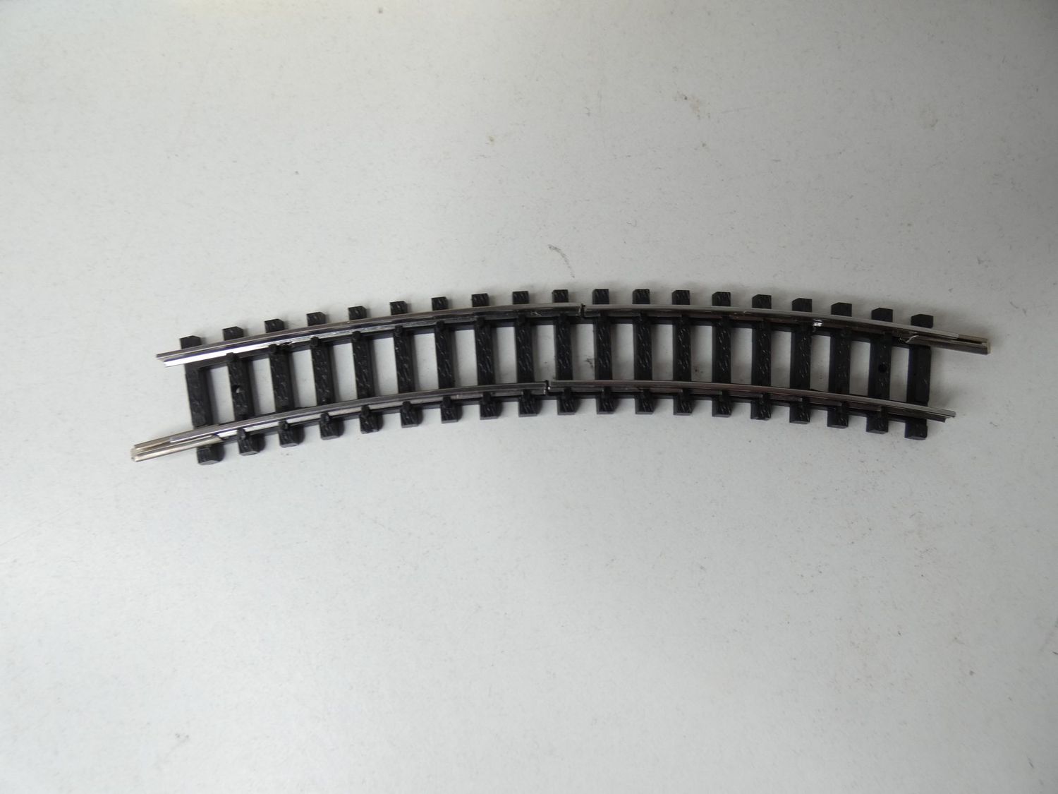 Minitrix 14986 Gleisbogen R2 6°