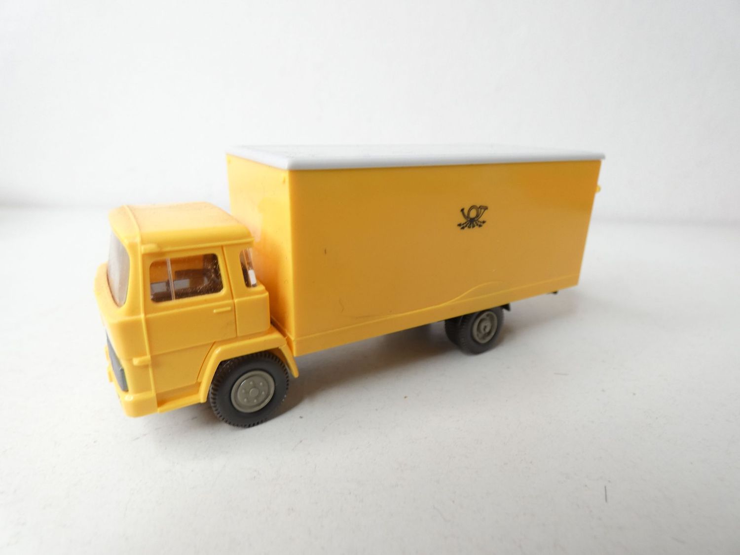 Magirus 100 D7 "Post" Wiking in H0