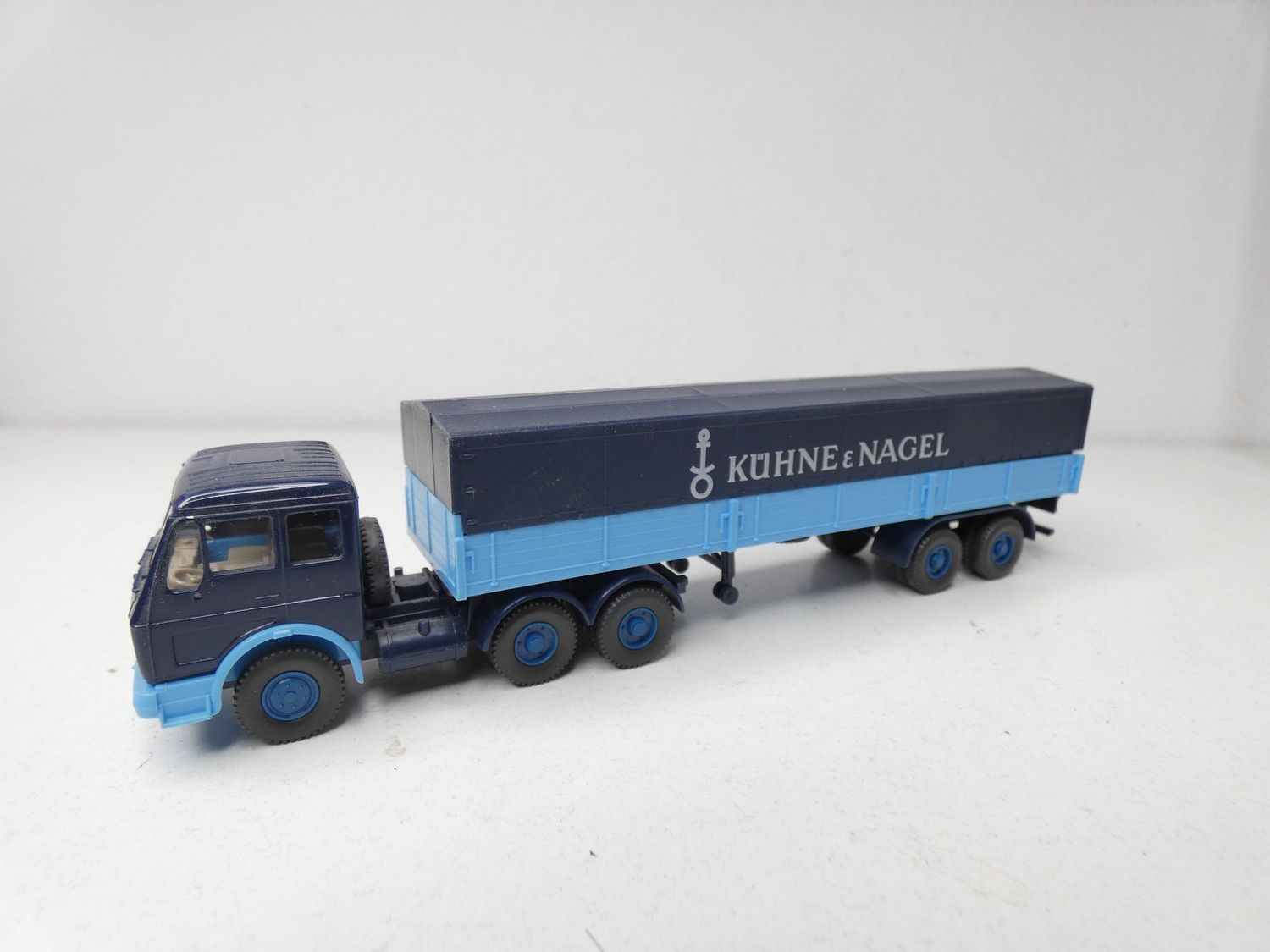 MB 2632 S "Kühne & Nagel" von Wiking H0