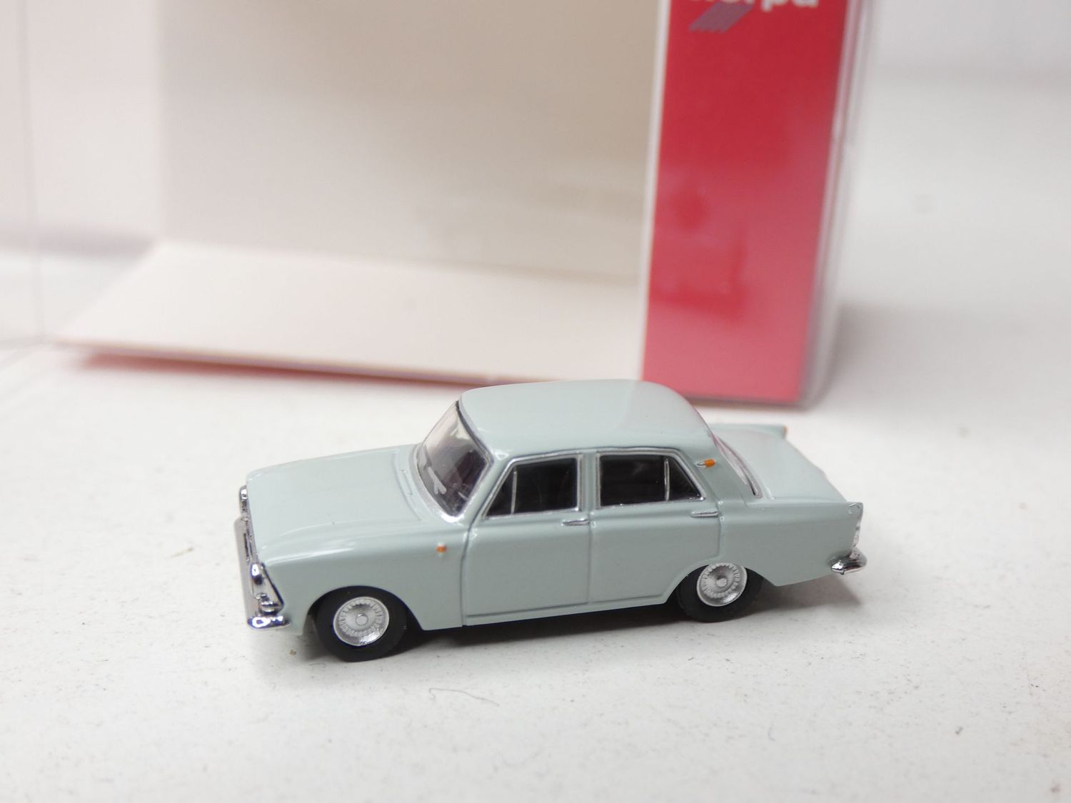 Moskwitsch 408 in TT von Herpa
