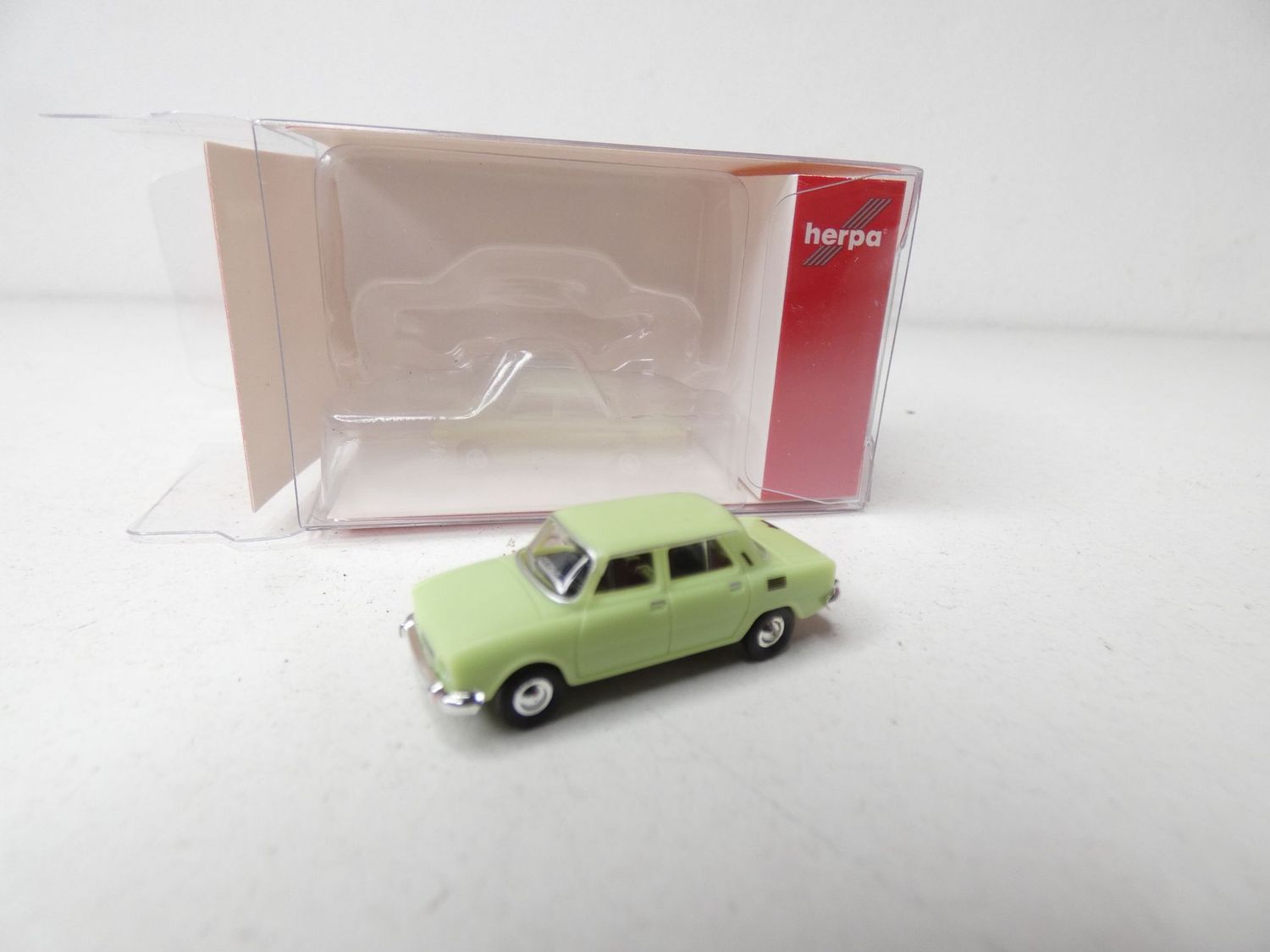 Skoda 110 L hellgrün von Herpa TT