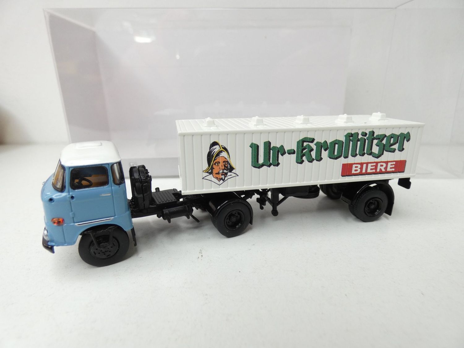 IFA W 50 Sattelzug IFA W 50 Sattelzug "Ur Köstritzer" von Brekina H0