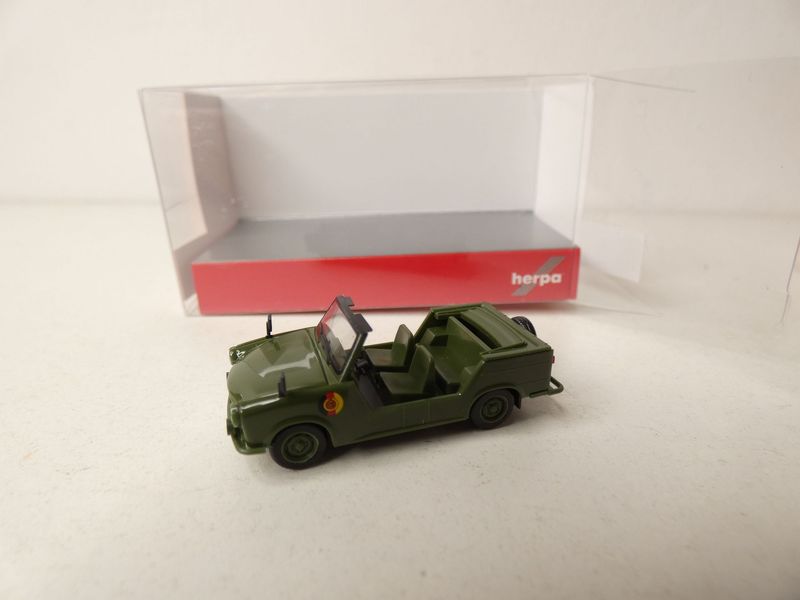 Trabant Kübel "NVA" in 1:87 von Herpa