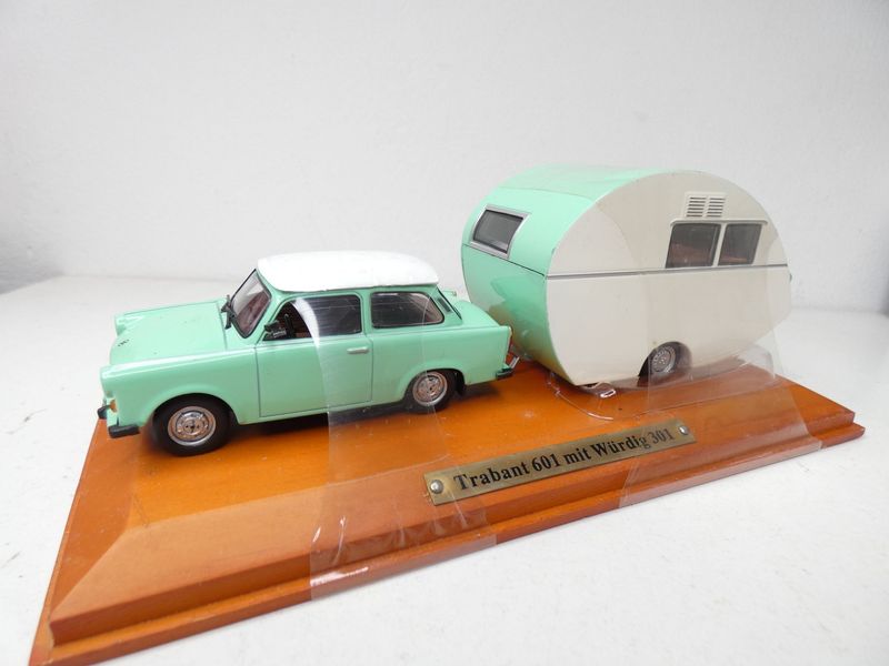 Trabant 601 mit Wohnwagen Würdig 301 in 1:43 Trabant 601 mit Wohnwagen Würdig 301 in 1:43