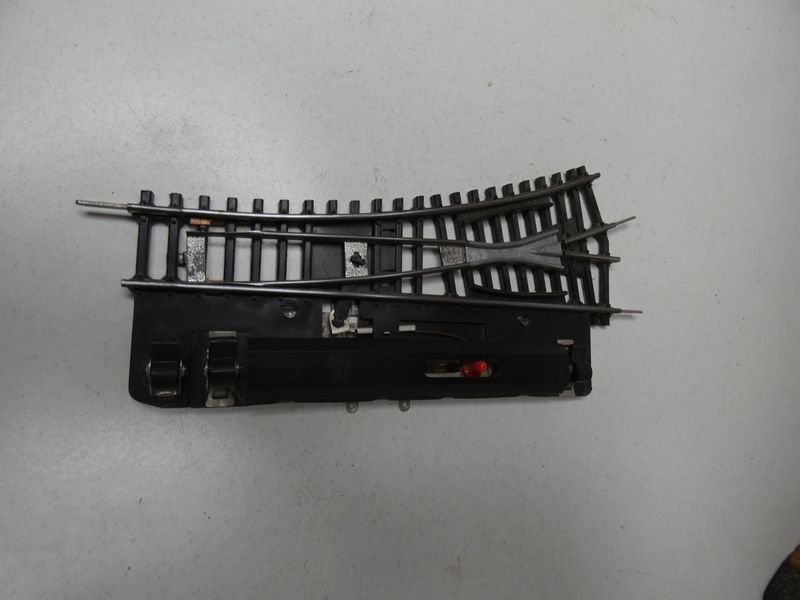 elektrische Weiche links Zeuke TT