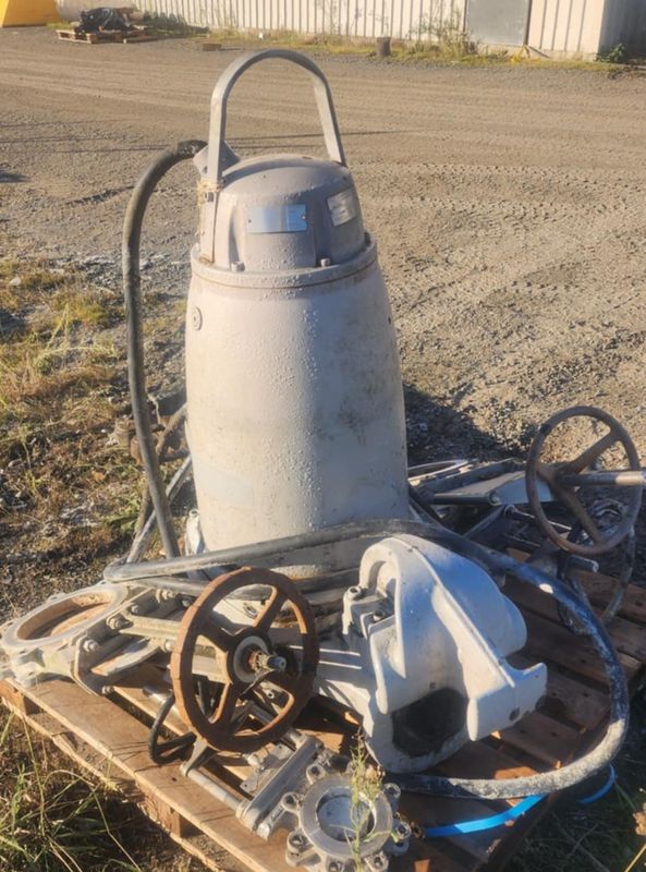 Flygt 3202 submersible wastewater pump