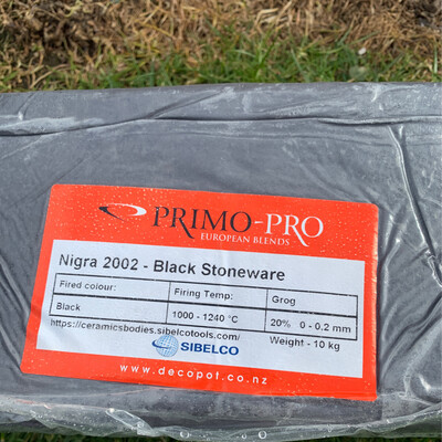 Primo Black Stoneware Nigra