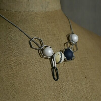 Collier moderne - Conques