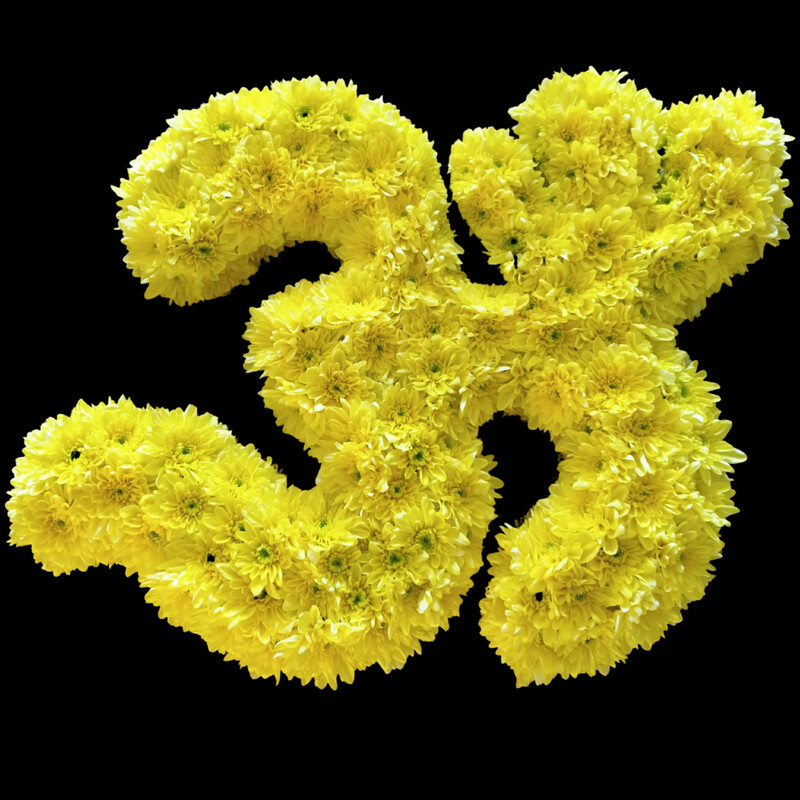 Florist Choice
Aum Tribute: From £140.00