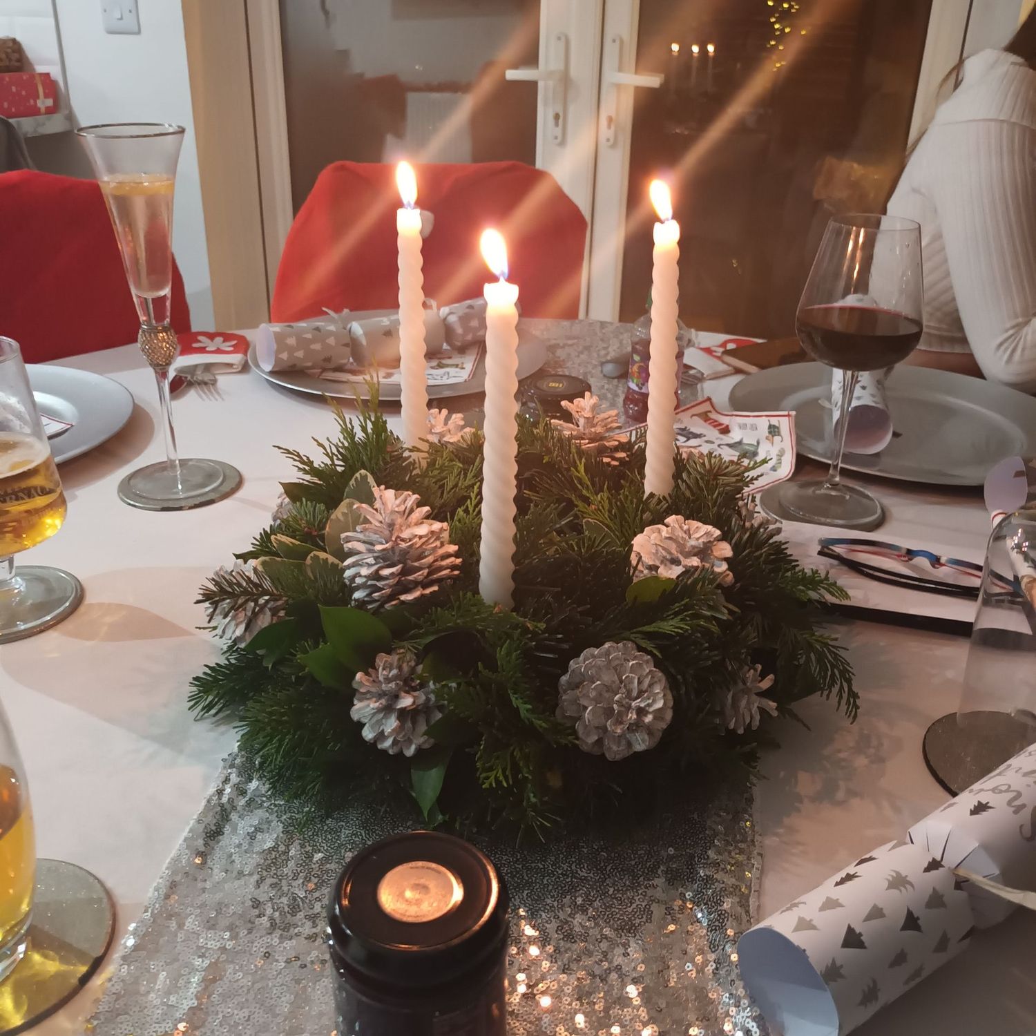Silver Round Table Display -£35.00