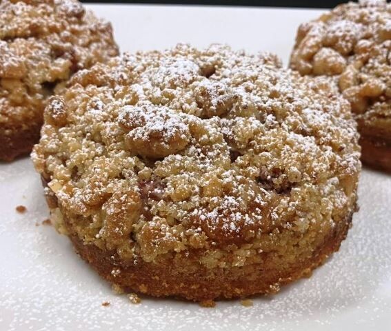 6x Streuselkuchen (crumblecake)