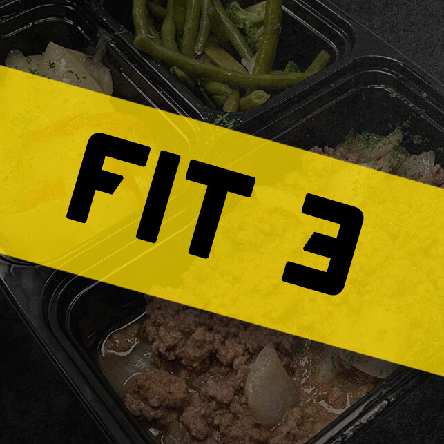 Pechuga a la monterrey con bacon acompañado de majado de papa y maíz tierno