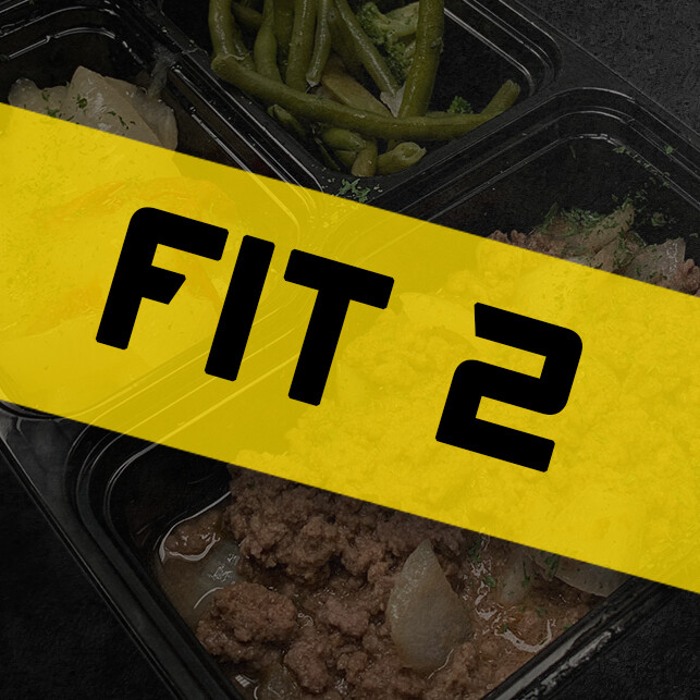 Masitas de cerdo guisadas acompañado de arroz jasmine blanco y habichuelas blancas guisadas