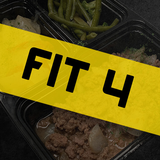 Ropa vieja de pollo acompañado de arroz jasmine guisado y habichuelas rosadas guisadas