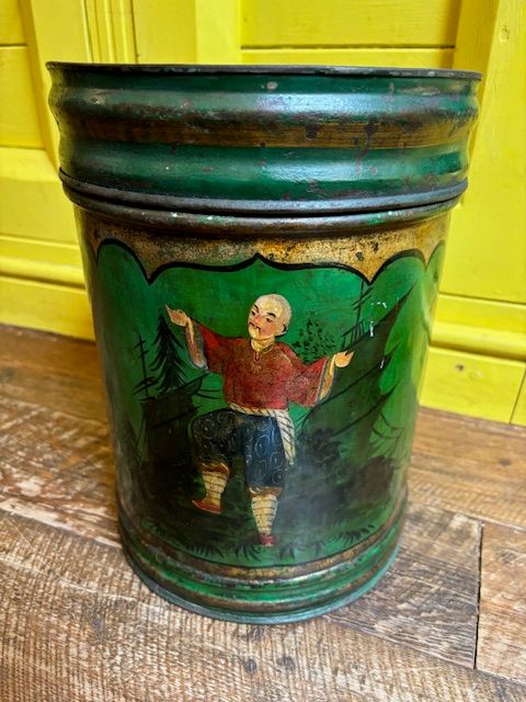 19th Century Chinoiserie tea canister