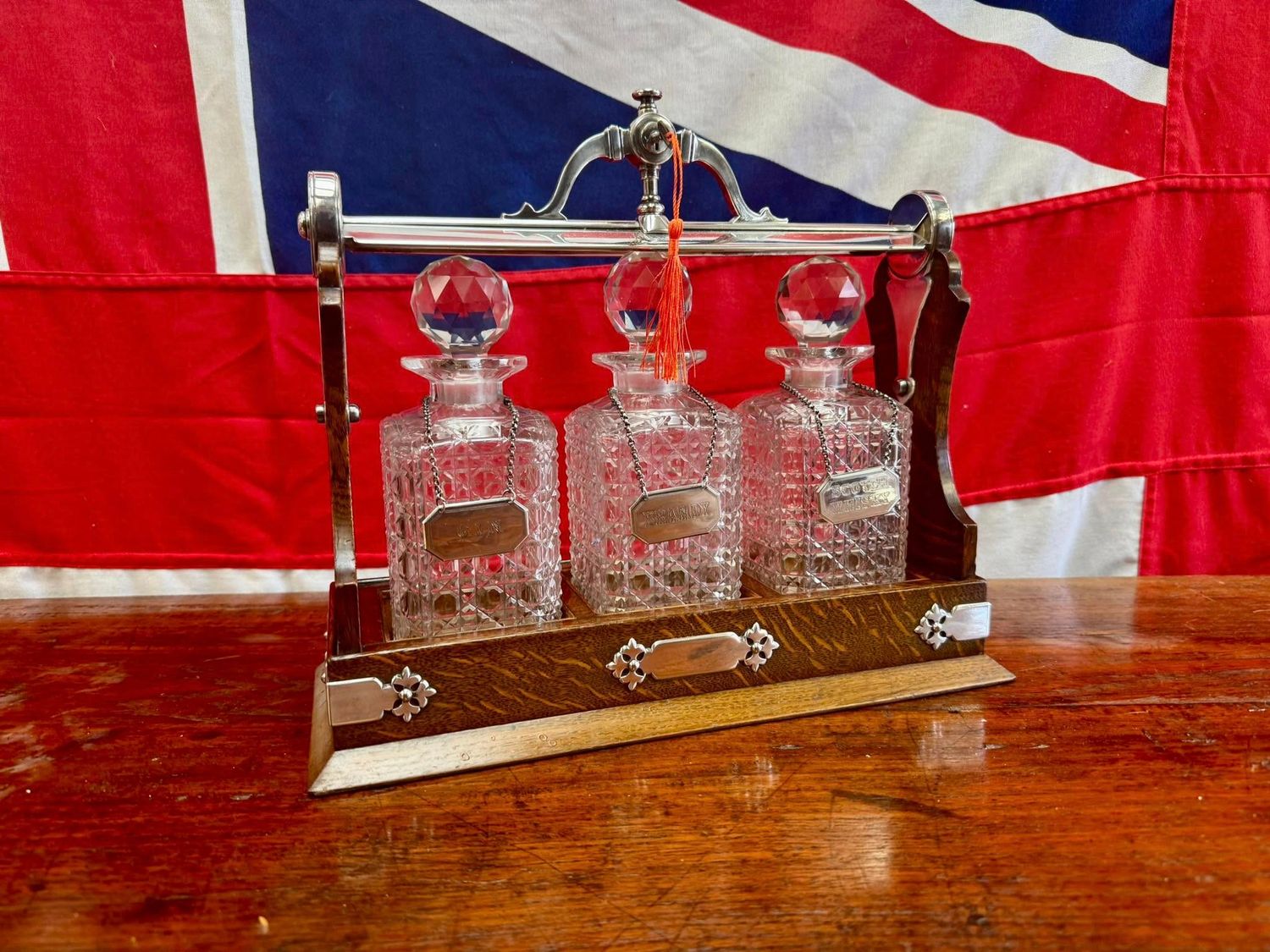 Stunning Silvered Solid Oak Edwardian Staniforth Triple Decanter Tantalus c.1910