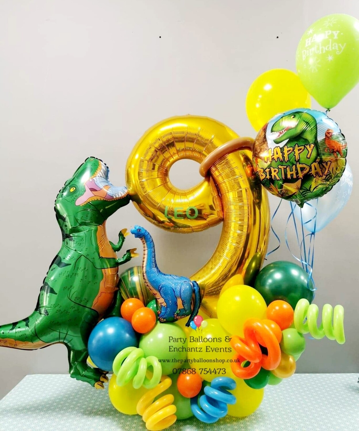 Doodle display -Large
