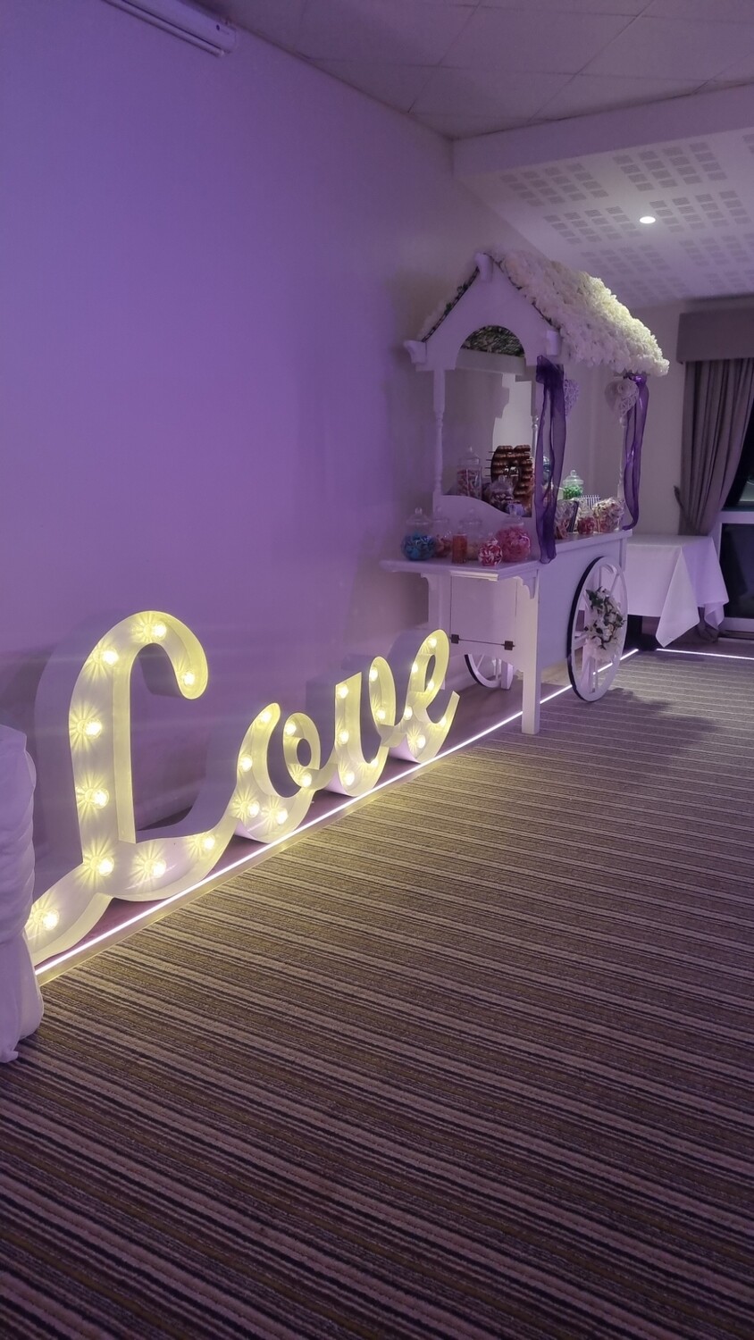 Light up 3ft cursive LOVE sign 