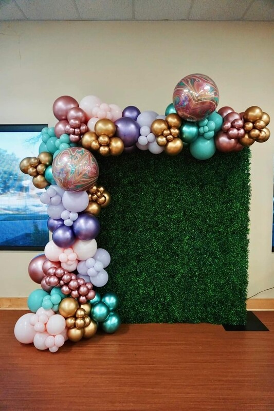 Greenary Wall Hire - Plain 