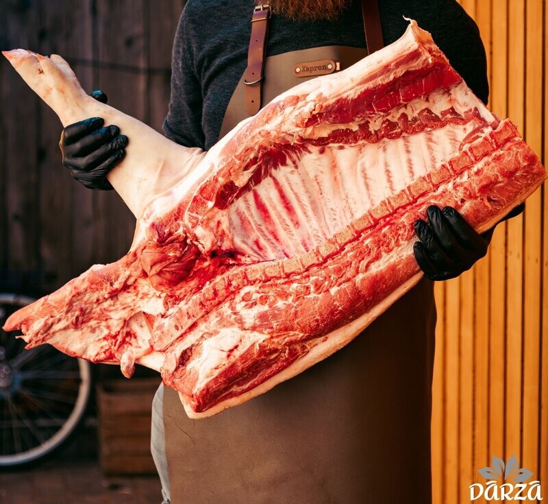 1/4 cūkas kautķermenis ( ~ 20kg)