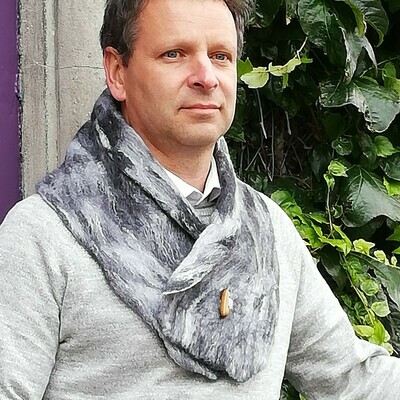 Mens Soft Felted Collar - with toggle button Mens Soft Felted Collar - with toggle button