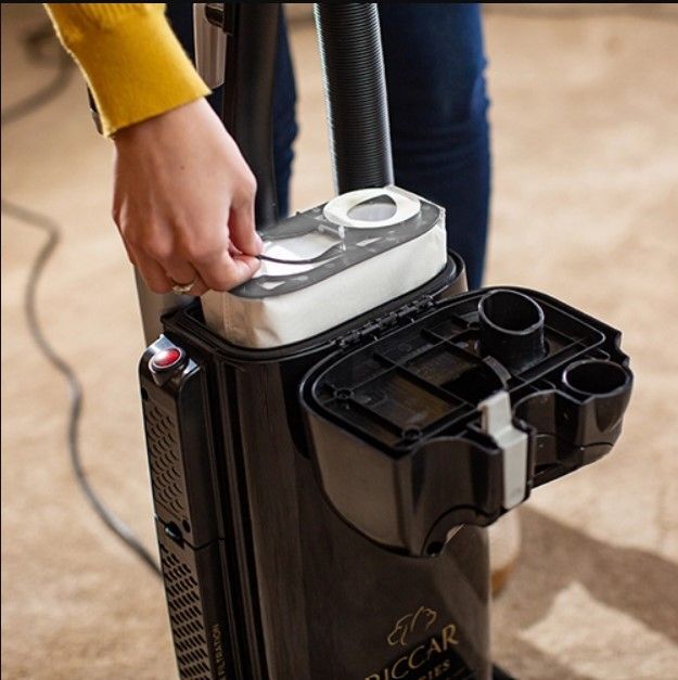 R25 Standard Clean Air Upright Vacuum