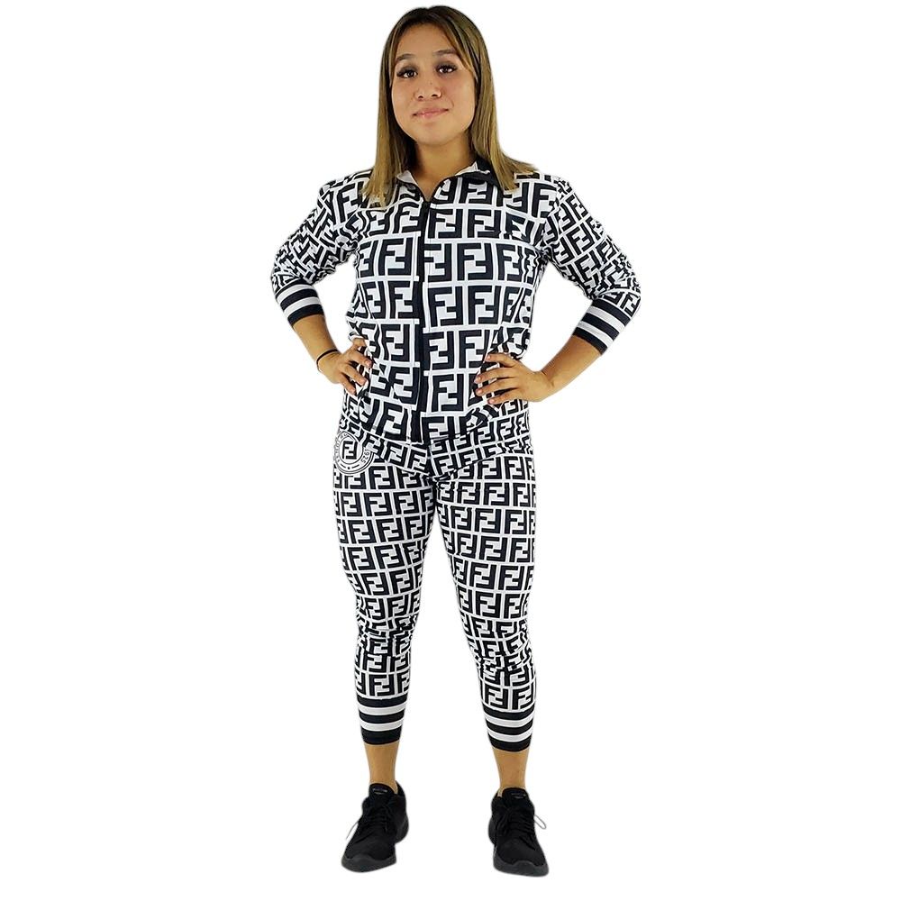 Conjunto deportivo de leggins y chaqueta