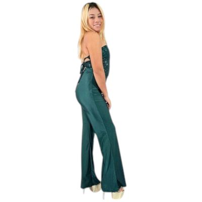 Conjunto casual de pantalón acampanado y top de tirantes